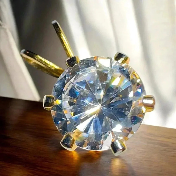 Vintage Estate Crystal Solitaire Pendant - Picture 8 of 9